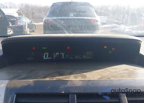 2013 Toyota Prius V Two from USA, damaged, VIN JTDZN3EU7D3239071